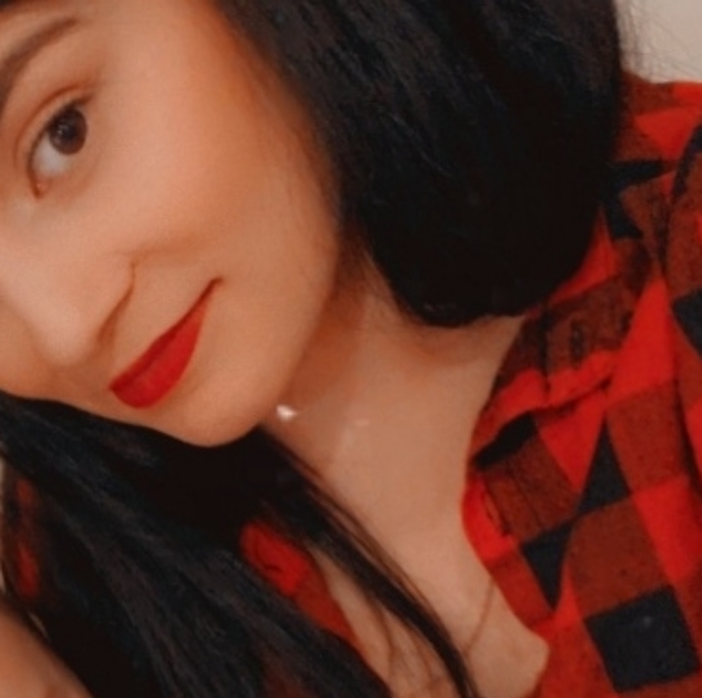 Meet your Posher, Kayla
